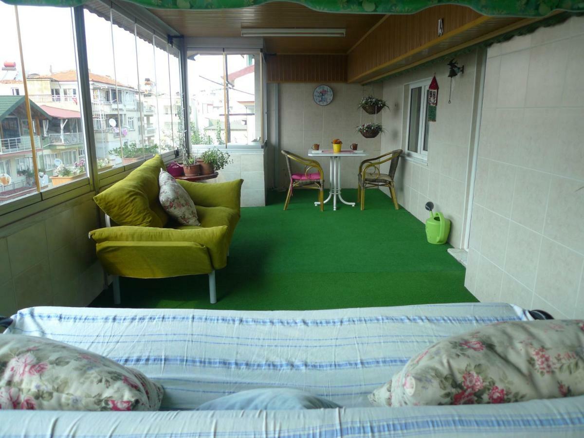 Comfy Roof With Terrace - 4 Th Floor Without Lift-1 Air Conditioner 데니즐리 외부 사진